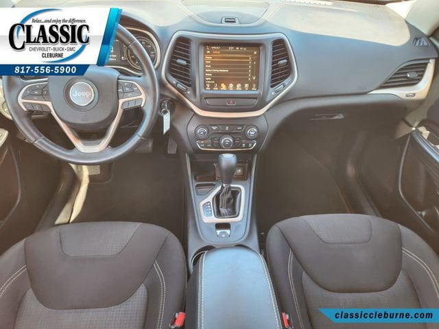 Used 2016 Jeep Cherokee Latitude with VIN 1C4PJLCB5GW265336 for sale in Cleburne, TX