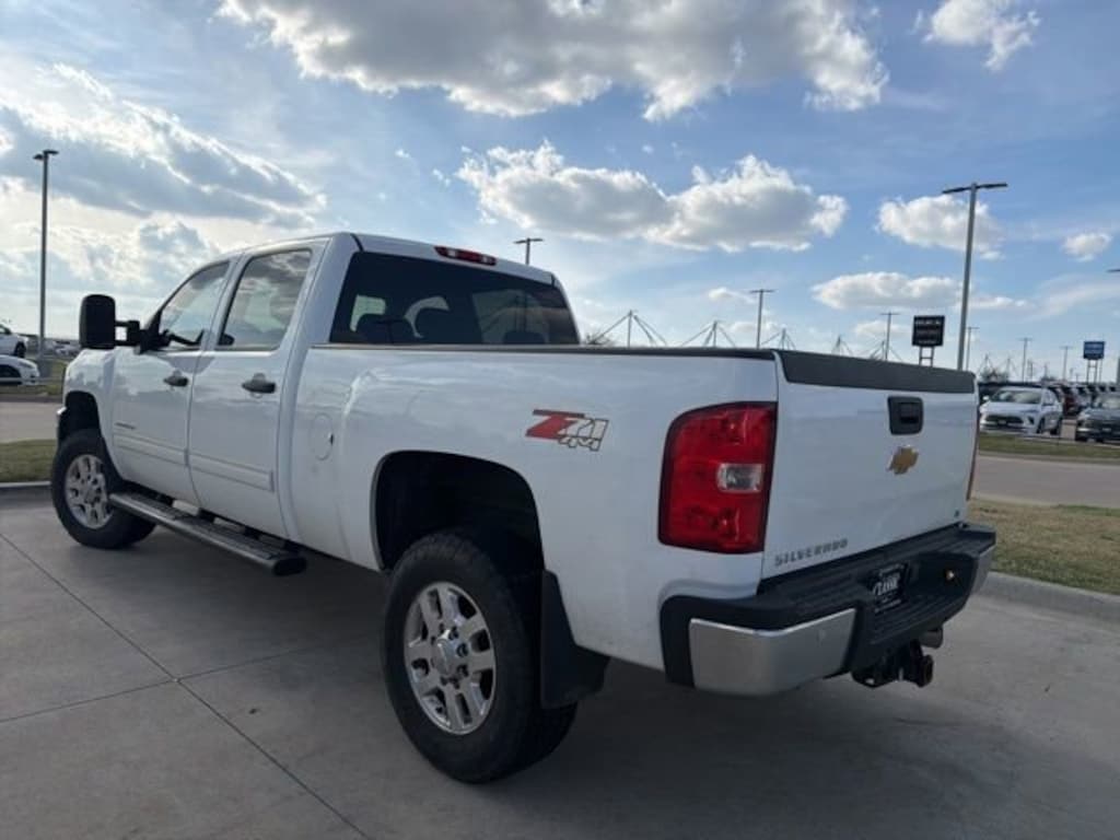 Used 2011 Chevrolet Silverado 2500 HD LT Truck