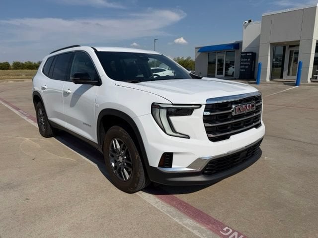 Used 2025 GMC Acadia Elevation