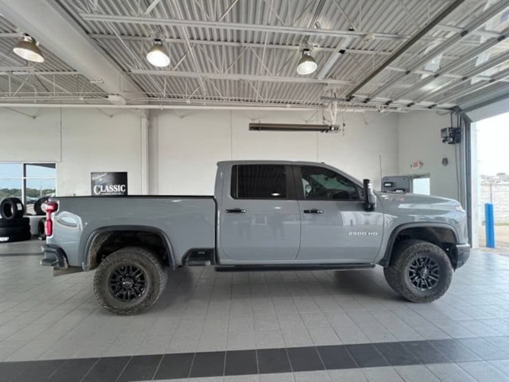 Used 2024 Chevrolet Silverado 2500 HD ZR2 Truck Crew Cab