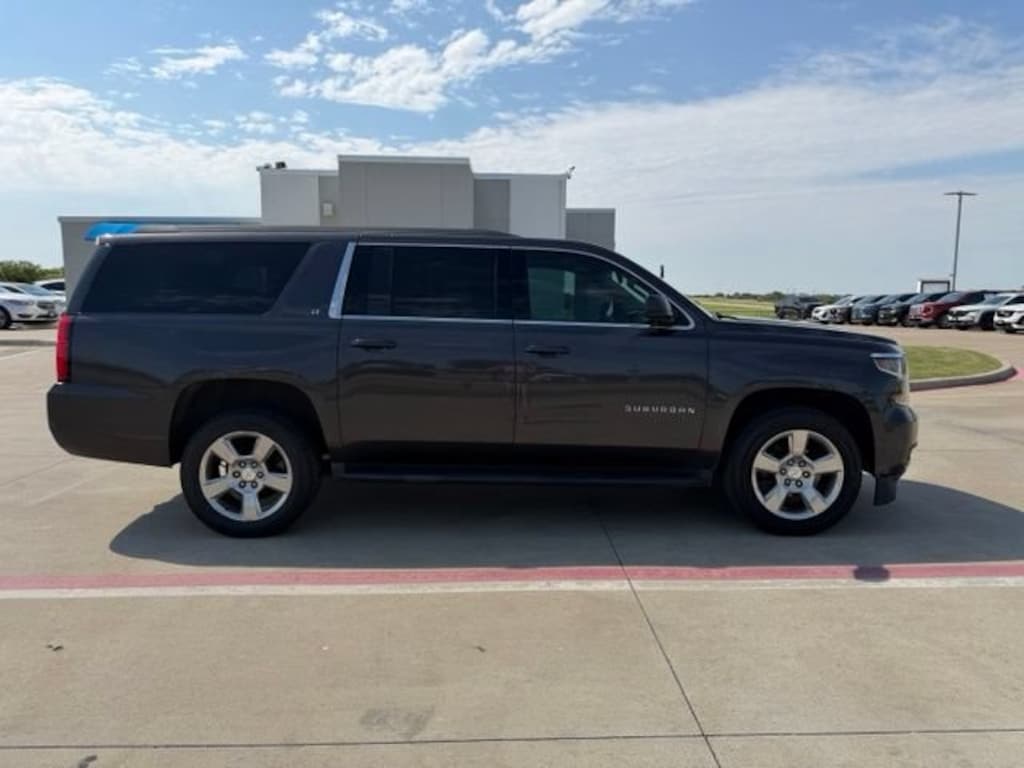 Used 2018 Chevrolet Suburban LT SUV