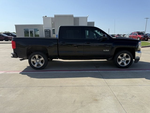 Used 2018 Chevrolet Silverado 1500 LT with VIN 3GCPCREC4JG535861 for sale in Cleburne, TX