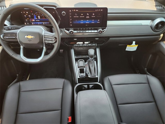 2026 Chevrolet Colorado LT photo 2