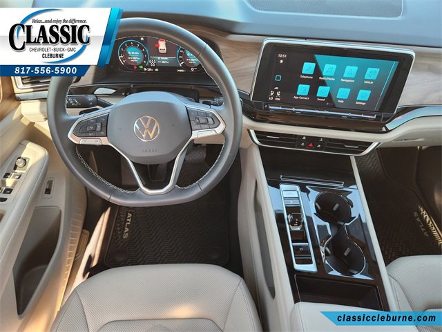 2024 Volkswagen Atlas SE Technology photo 2