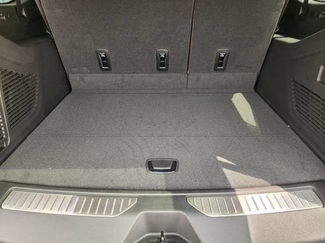 2026 Chevrolet Suburban High Country - Photo 23