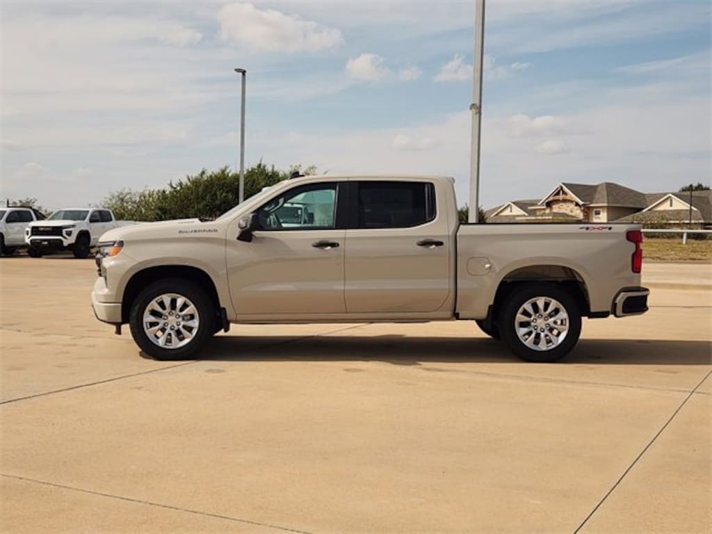 New 2026 Chevrolet Silverado 1500 Custom Truck