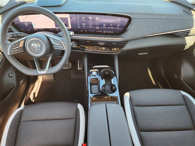 2025 Buick Envision Sport Touring photo 2