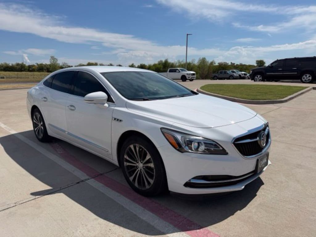 Used 2017 Buick LaCrosse Essence Sedan