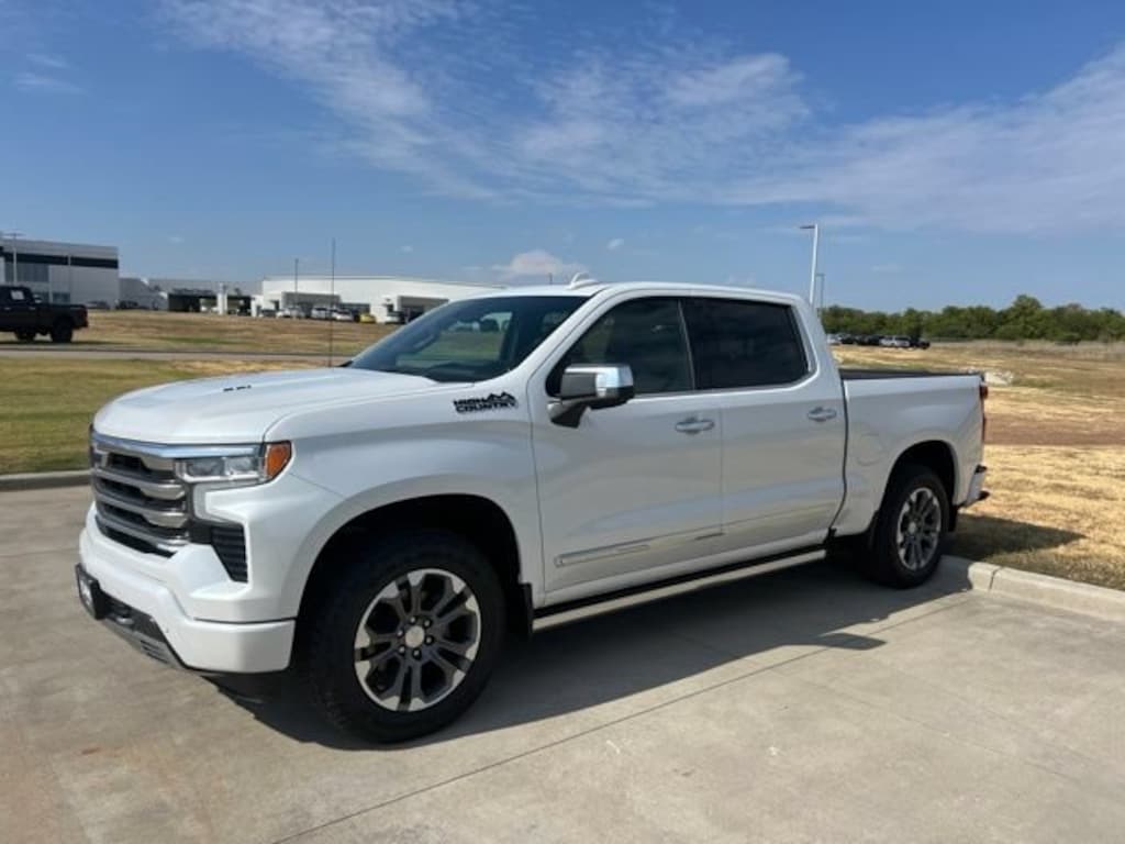 Used 2025 Chevrolet Silverado 1500 High Country Truck Crew Cab