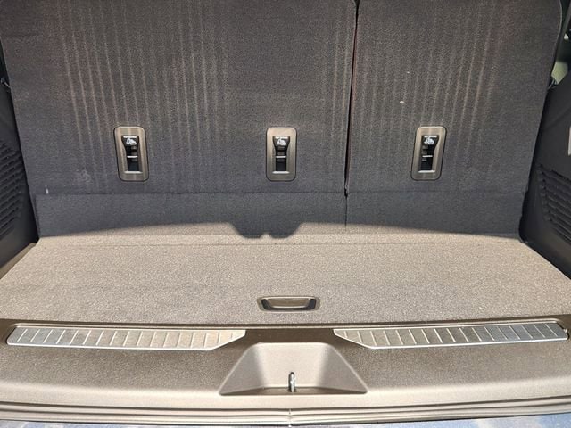 2026 Chevrolet Tahoe Premier - Photo 23