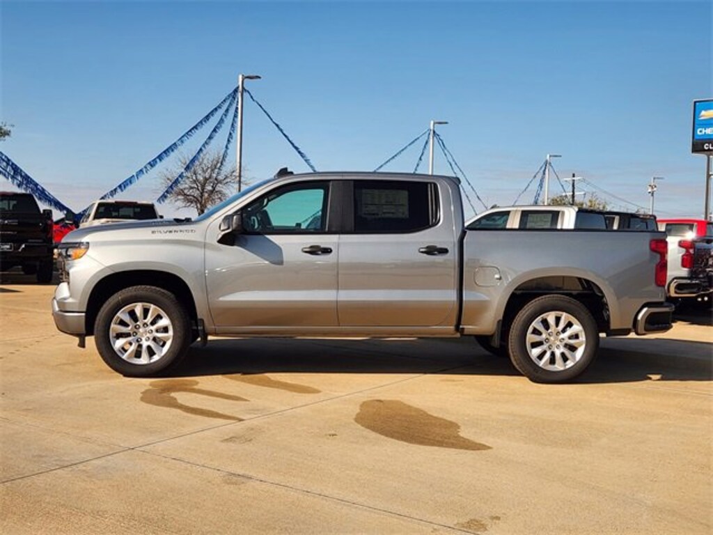New 2026 Chevrolet Silverado 1500 Custom Truck