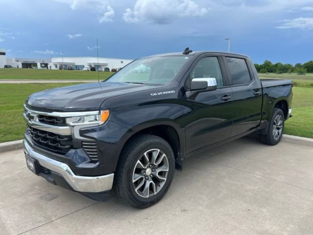Used 2023 Chevrolet Silverado 1500 LT w/1LT Truck Crew Cab