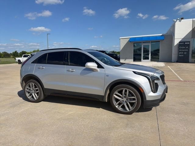 Used 2020 Cadillac XT4 Sport with VIN 1GYFZER46LF038590 for sale in Cleburne, TX