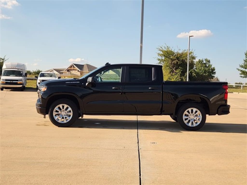 New 2026 Chevrolet Silverado 1500 Custom Truck