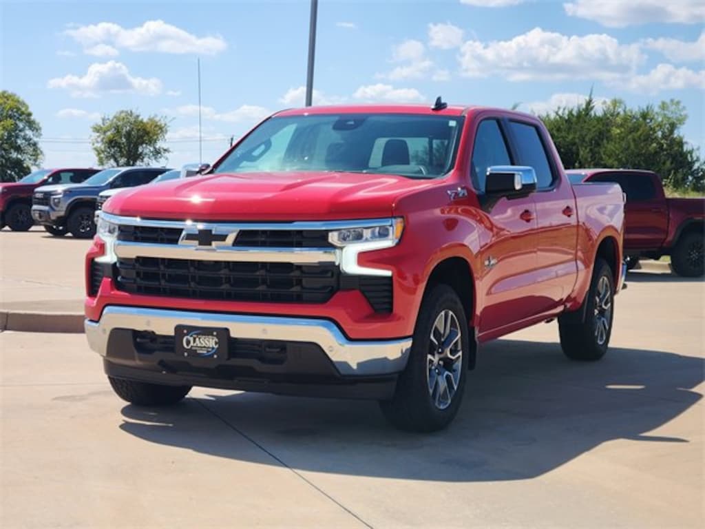 New 2025 Chevrolet Silverado 1500 LT Truck