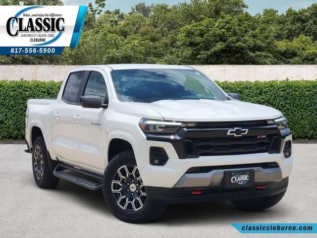 Summit White 2025 Chevrolet Colorado Pickup Truck Four-Wheel Drive Automatic