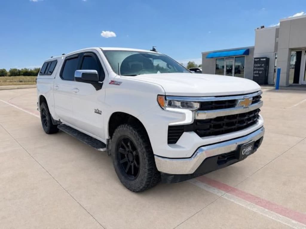 Used 2023 Chevrolet Silverado 1500 LT w/1LT Truck Crew Cab