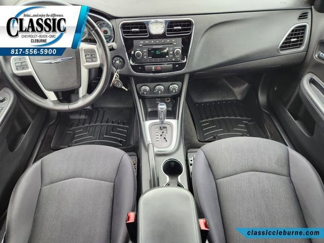 Used 2012 Chrysler 200 Touring with VIN 1C3CCBBG5CN257838 for sale in Cleburne, TX