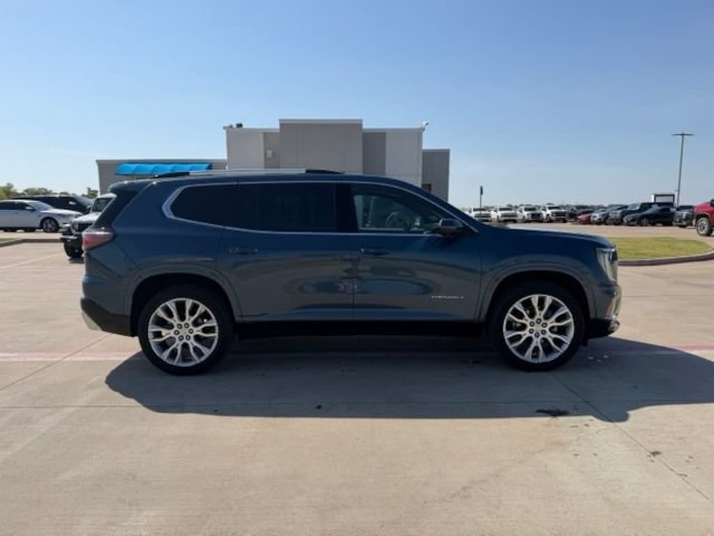 Used 2025 GMC Acadia Denali SUV