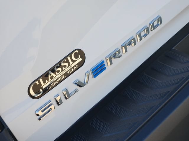 2026 Chevrolet Silverado EV LT - Photo 10