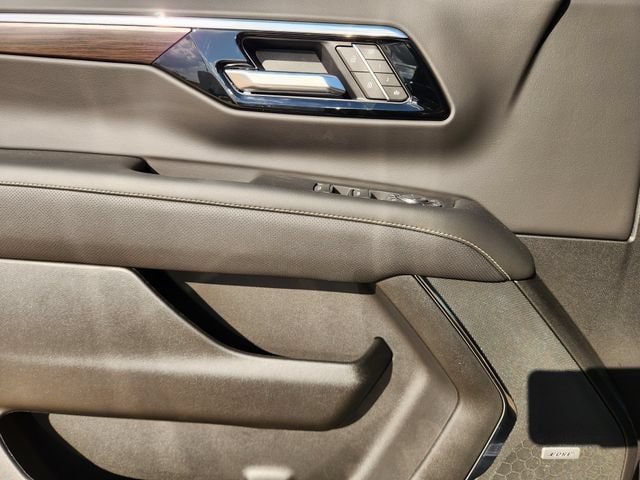 2026 Chevrolet Tahoe Premier - Photo 17
