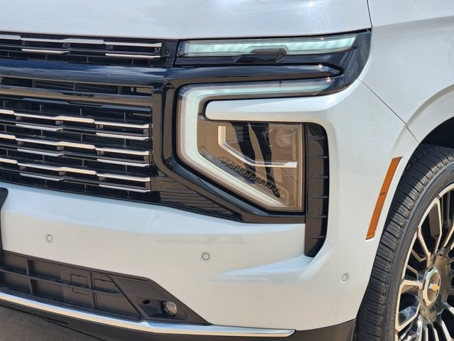 2026 Chevrolet Suburban High Country - Photo 8