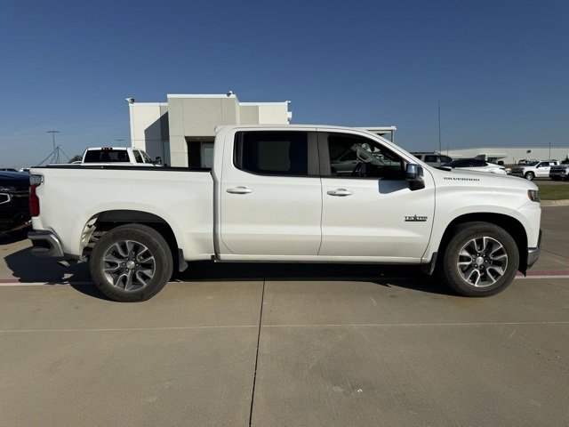 2020 Chevrolet Silverado 1500 LT Texas Edition photo 2