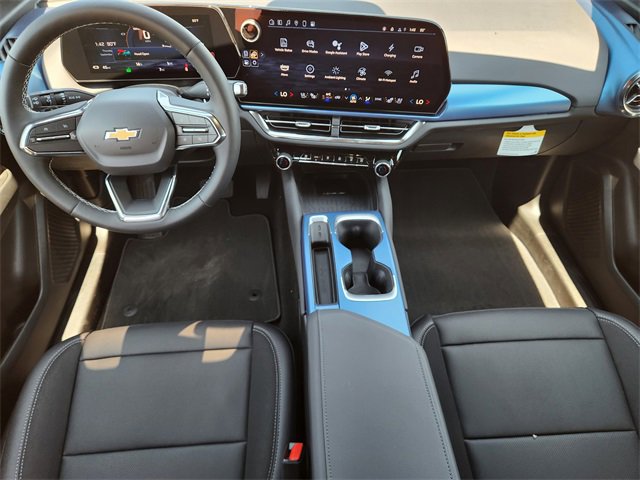 2025 Chevrolet Equinox EV 1LT photo 2