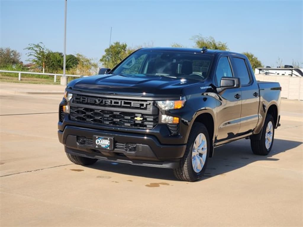 New 2026 Chevrolet Silverado 1500 Custom Truck
