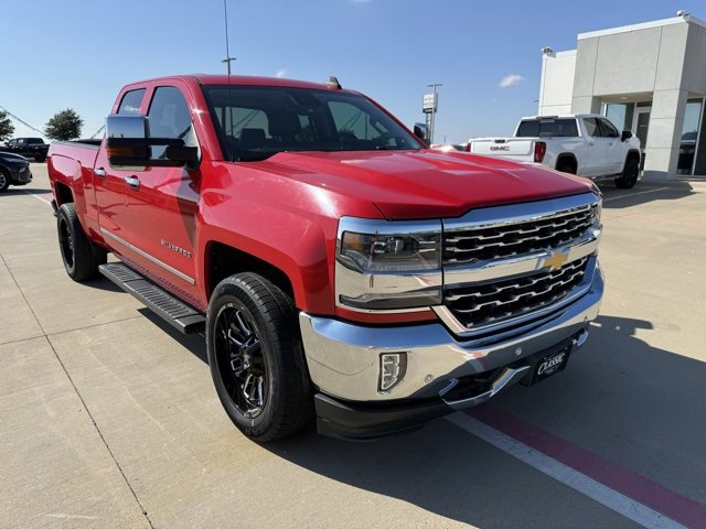 2018 Chevrolet Silverado 1500 LTZ photo 2