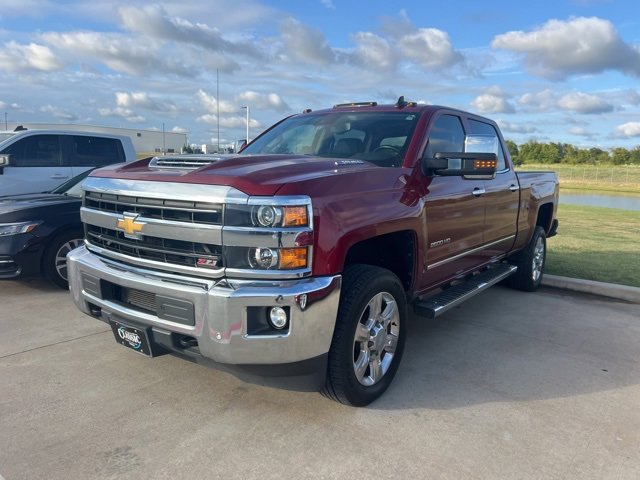 2019 Chevrolet Silverado 2500HD LTZ photo 3