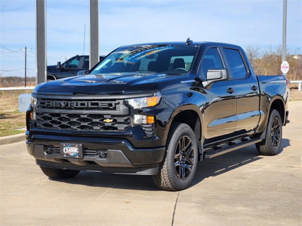 New 2026 Chevrolet Silverado 1500 Custom Truck