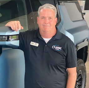 Staff member Mike Ross from ID_88b63fe6f2d9