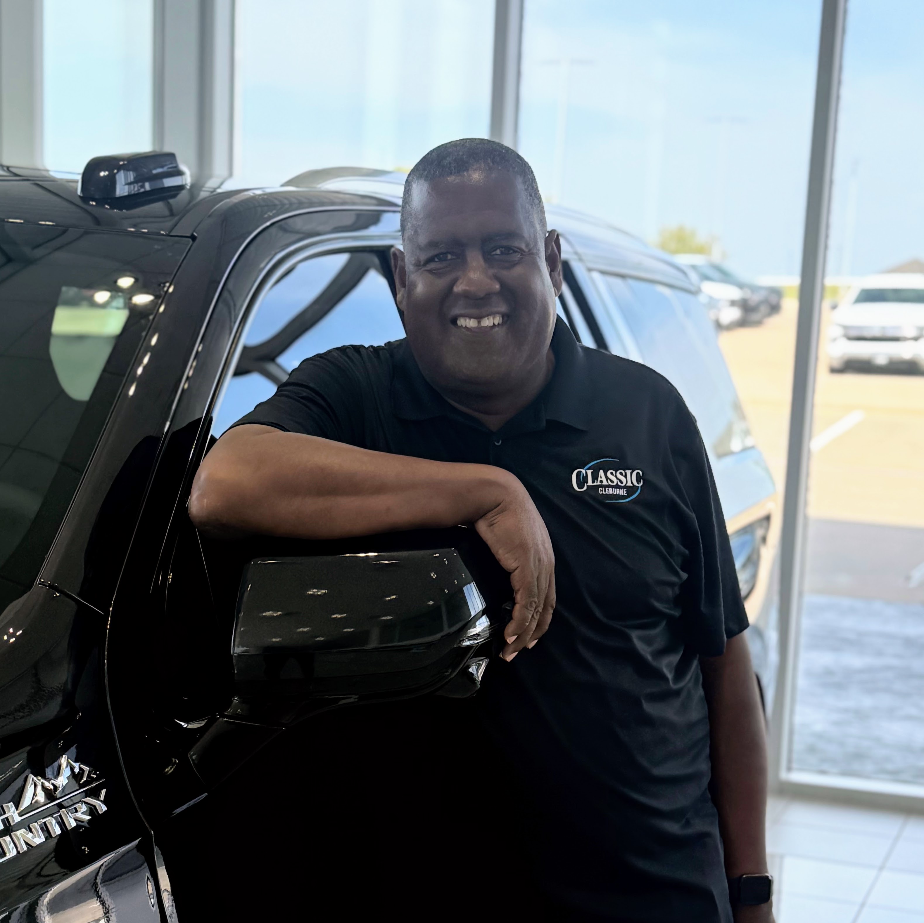Staff member Tony Thomas from ID_e383a3444810