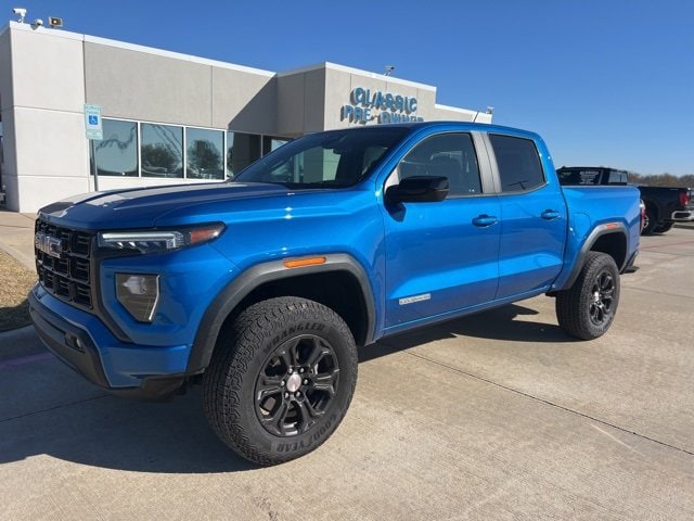 2024 GMC Canyon Elevation's photo