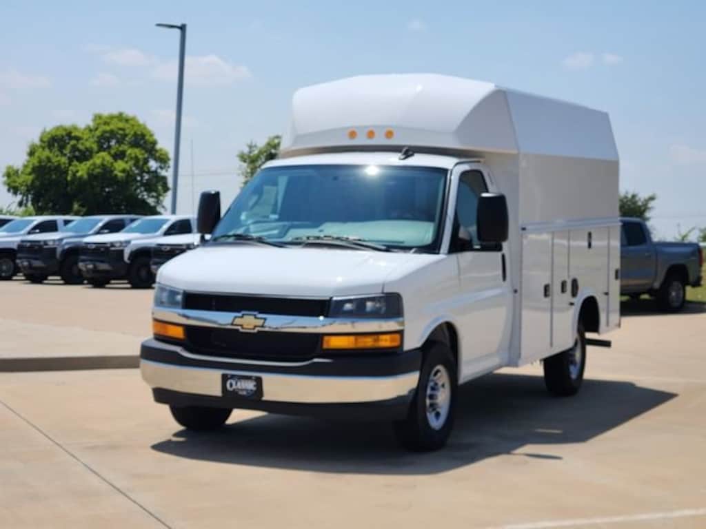 New 2025 Chevrolet Express Cutaway 3500 1WT Cutaway Van