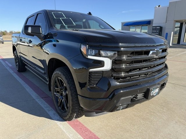 2025 Chevrolet Silverado 1500 High Country's photo