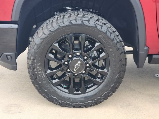 2026 Chevrolet Silverado 2500 HD LTZ - Photo 10