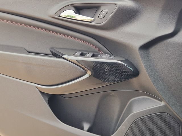 2026 Chevrolet Trax RS - Photo 17