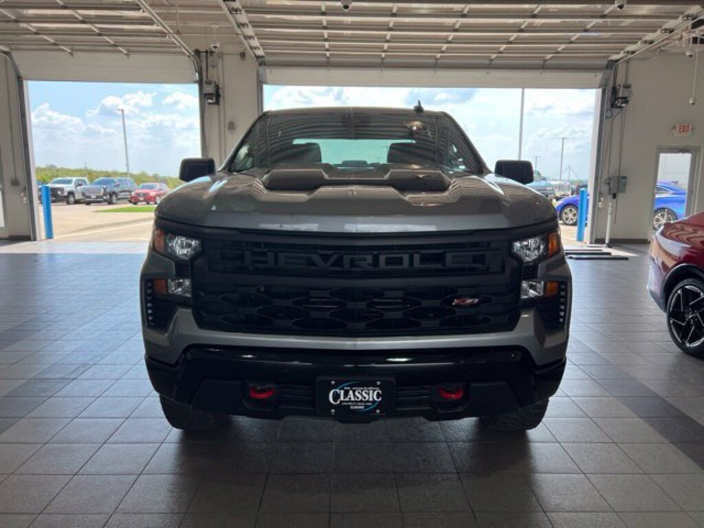Used 2025 Chevrolet Silverado 1500 Custom Trail Boss Truck Crew Cab