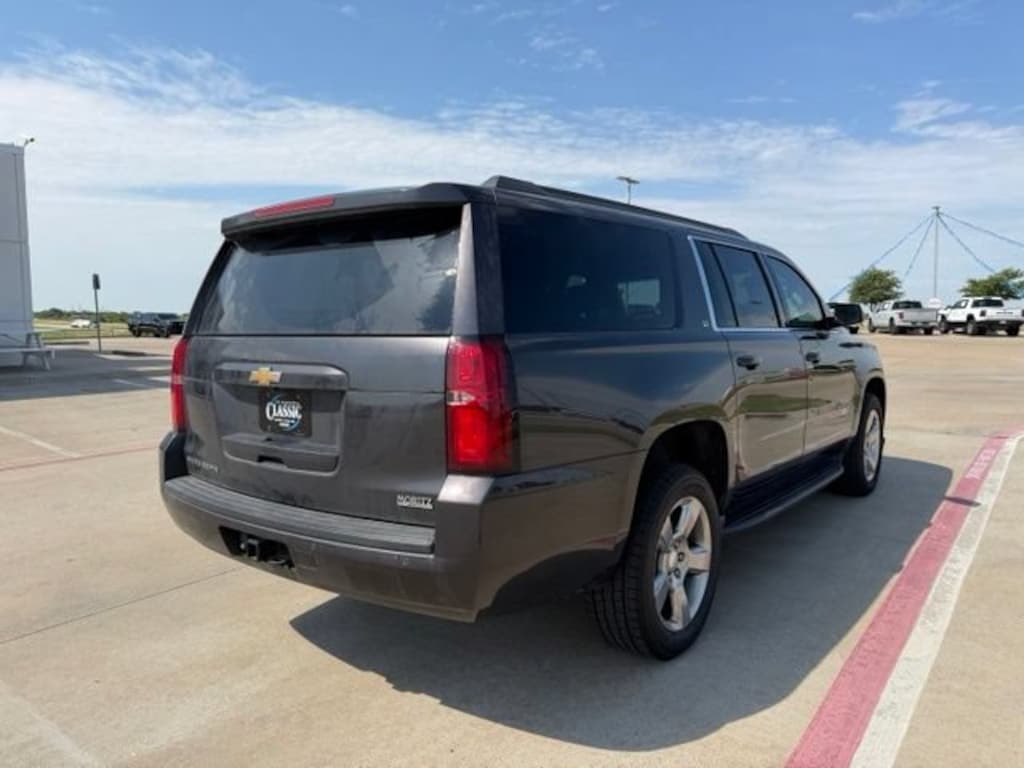 Used 2018 Chevrolet Suburban LT SUV