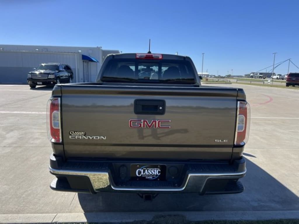 Used 2016 GMC Canyon 2WD SLE Truck