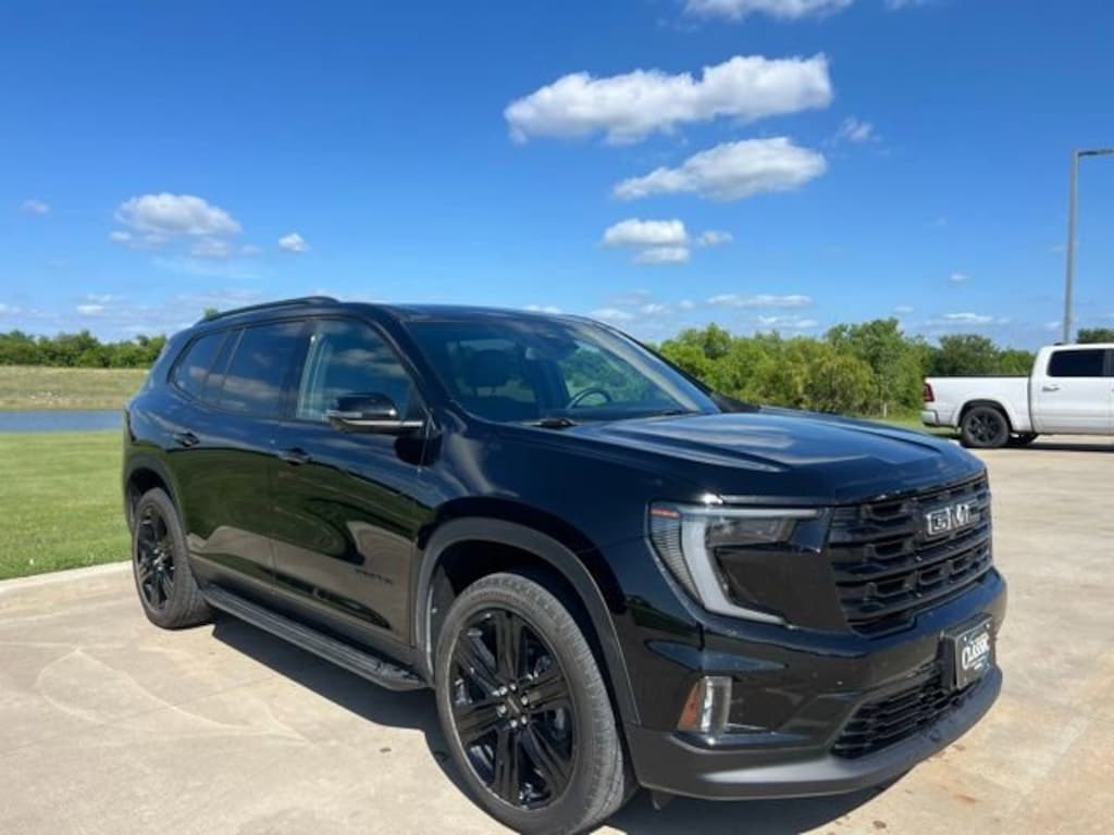 Used 2025 GMC Acadia Elevation SUV