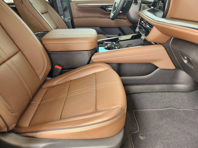 2026 Chevrolet Suburban High Country - Photo 12
