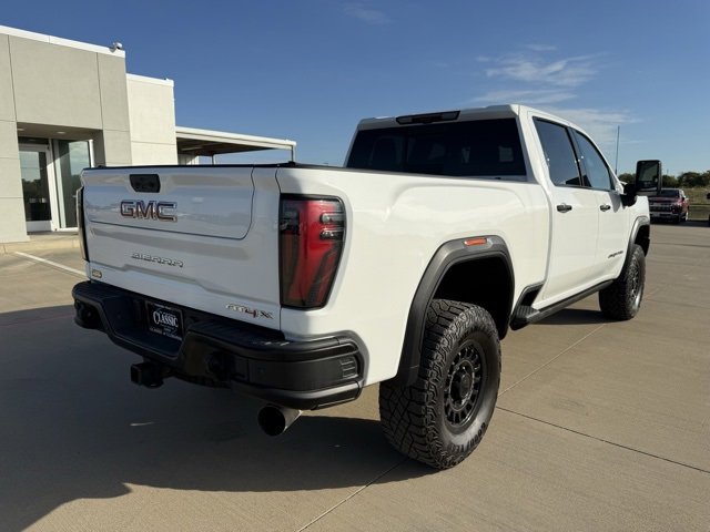 2024 Gmc Sierra 2500 HD AT4X photo 2