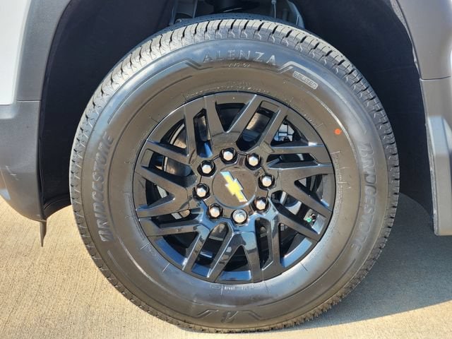 2026 Chevrolet Silverado EV LT - Photo 11