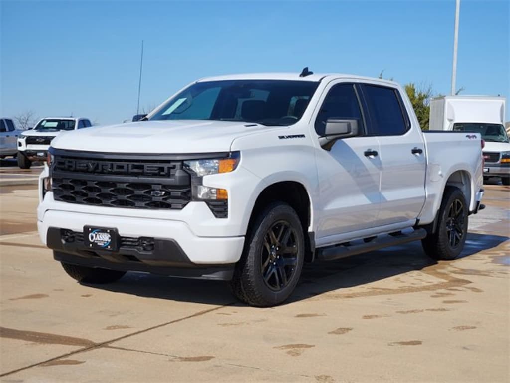 New 2026 Chevrolet Silverado 1500 Custom Truck