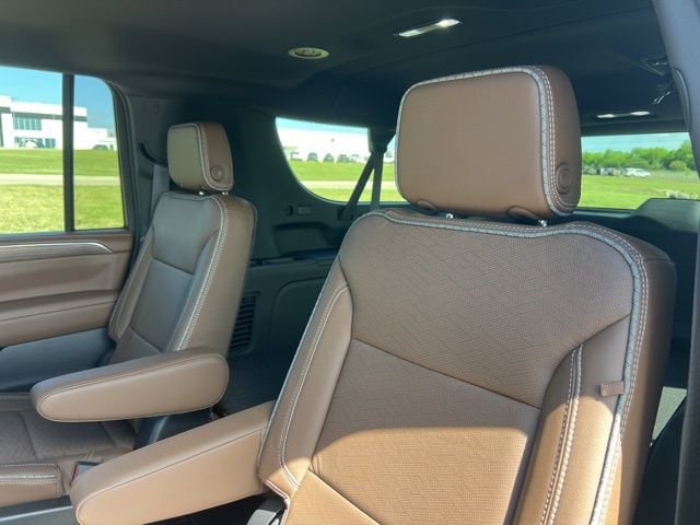 2024 Chevrolet Suburban High Country - Photo 10