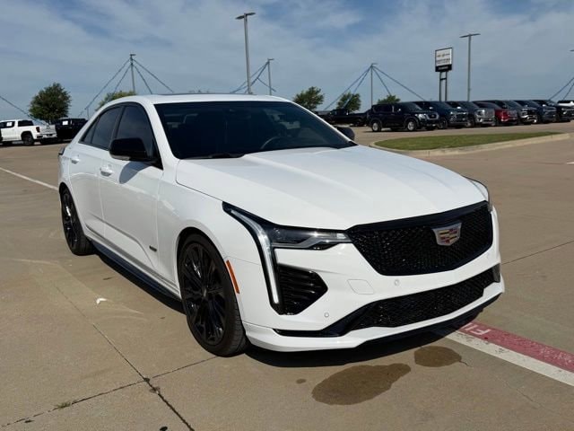 2025 Cadillac CT4 V-Series's photo