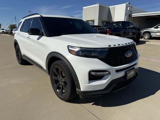 2020 Ford Explorer ST's photo